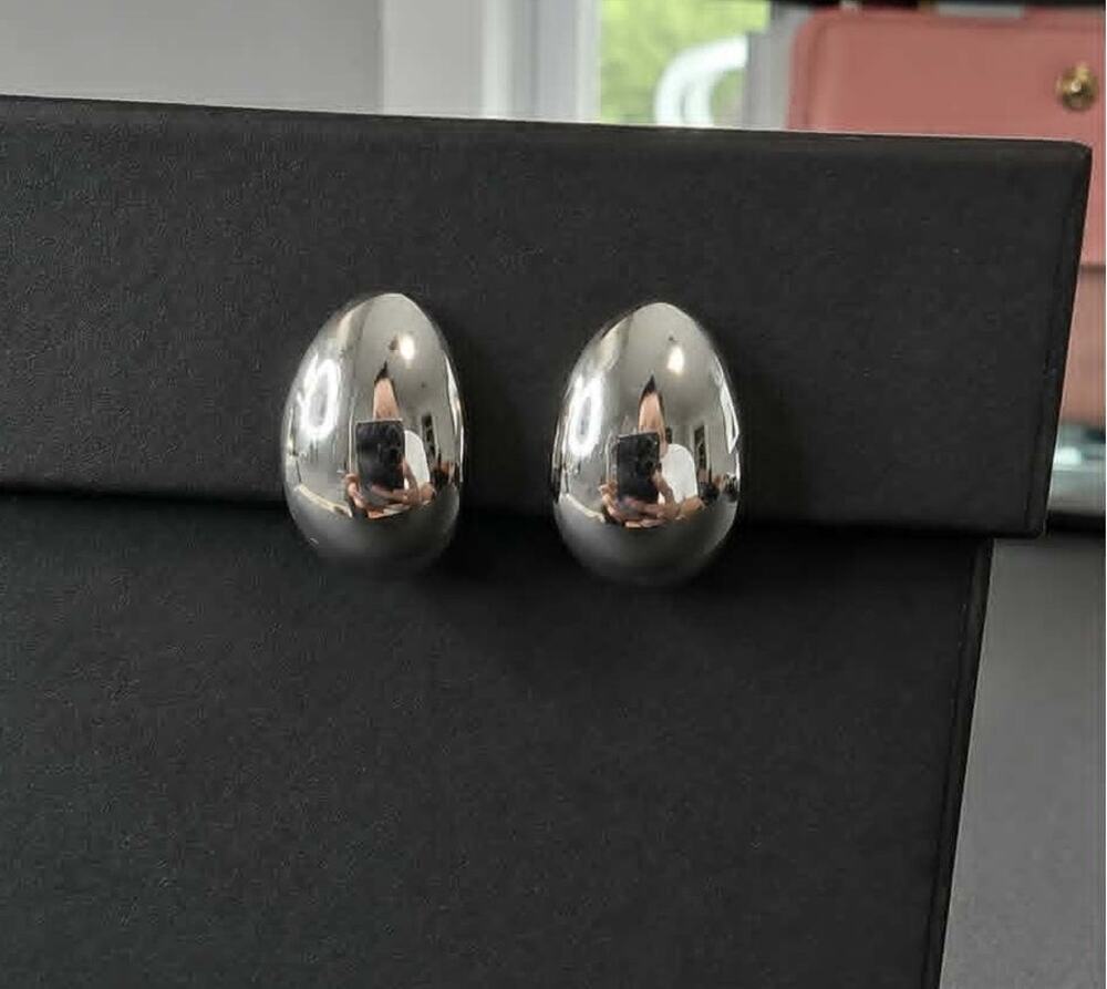 Vintage Monet silver tone teardrop dome clip on earrings